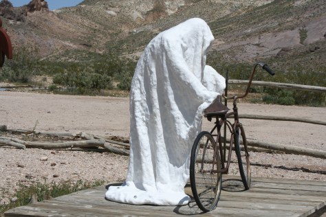 I once bicycled through Death Valley as part of a 10,000 mile solo bike trip I made around North America. I can empathize with this guy.