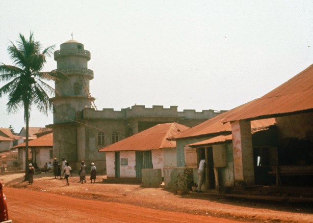 The new mosque was much larger than other buildings on Gbarnga's main street. (1966)