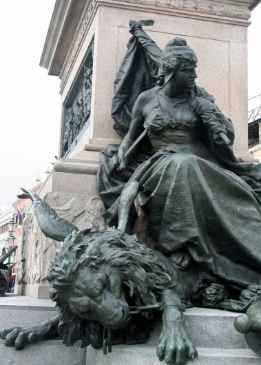 While St. Mark the lion chews through the chains of Austrian oppression,Venice looks depressed and disheveled in this photo of the Victor Emmanuel statue in Venice. (Photo by Peggy Mekemson.)