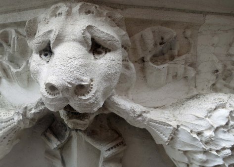 I don't remember where I came upon this friendly looking, gargoyle-type of lion, but he was definitely worth a photo.