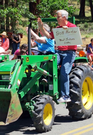 Bob Hunter, Editor of the Medford Triune at the Buncom Day Parade.