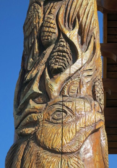 Chainsaw carving in Chetwynd, BC