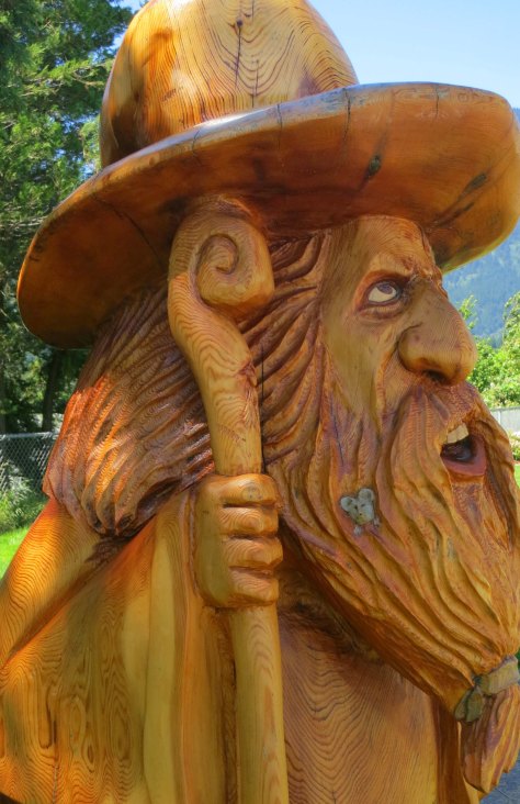 Chainsaw carving in Hope BC