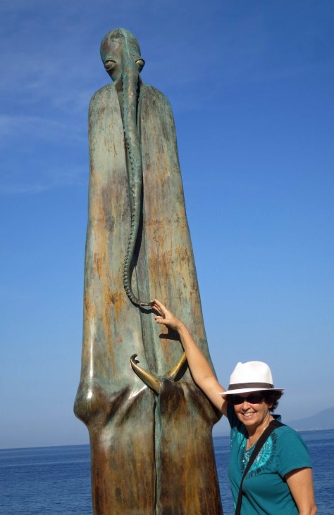 Photo of Rotunda del Mar sculpture in Puerto Vallarta by Curtis Mekemson.