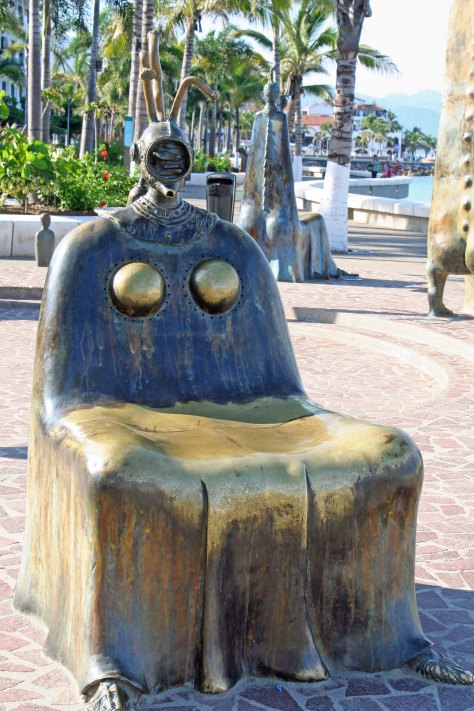 And how about this chair. It was made to accommodate either one very large person, or... (Photo by Peggy Mekemson.)