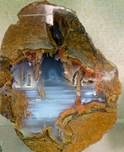 Thunder egg titled the Swam Thing at Crater Rock Museum in Central Point, Oregon. Photo by Curtis Mekemson.