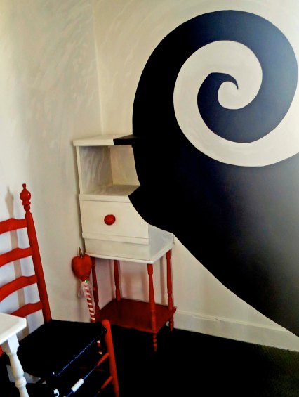 Guest room featuring art at Morris Burner Hotel in Reno.