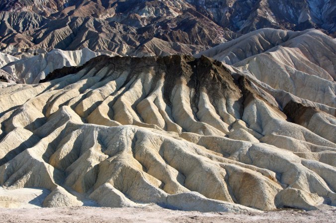 The volcanic caprock provides an interesting contrast. (Photo by Peggy Mekemson.)