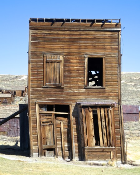 Leaning building in the Bodie State Park ghost town. Photo by Curtis Mekemson.
