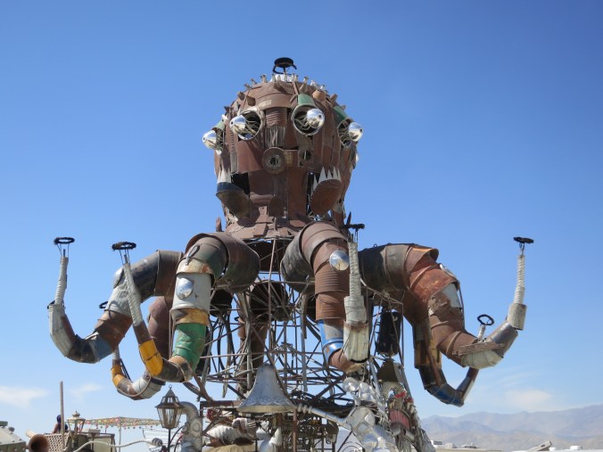 El Pulpo Mechanico at Burning Man 2014.