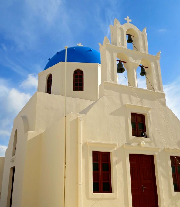 I don't have the name for this church but thought it was quite striking.