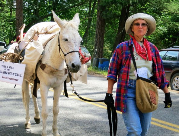 There was even a white mule that carried a sign urging people to take a hike.