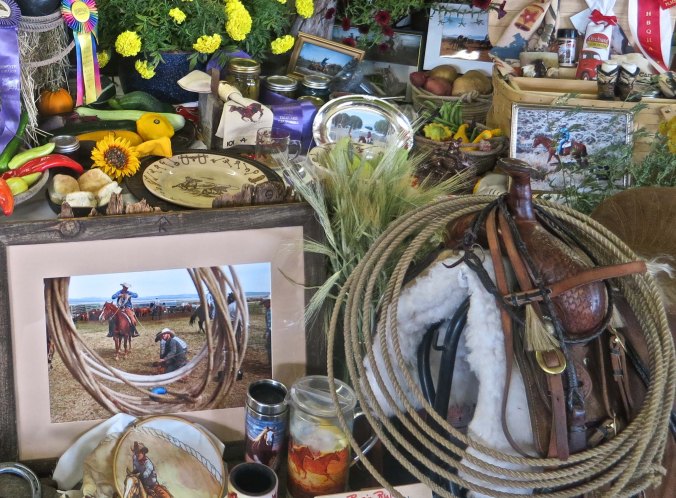 And finally a challenge. Less you have any doubt that this is horse and cowboy/cowgirl country, how many horses can you find in this collage?