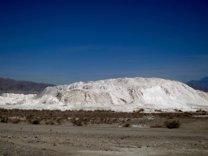 I am not sure what particular mineral this huge white mound in Trona consisted of, but I don't think it was baking soda. 