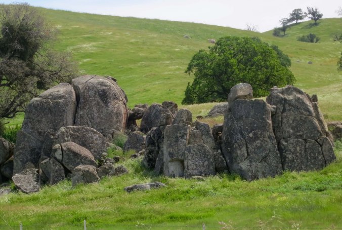 Rock outcroppings along the road were quite beautiful.