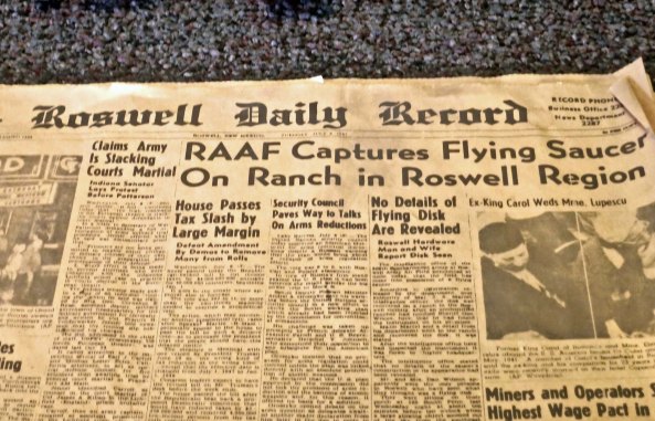 This news story was based on the original release from the US Army, before it begin claiming a weather balloon had crashed.