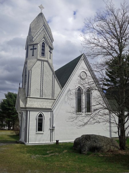Back on track, following the coast south out of Yarmouth, we came on this unusual Anglican Church, which represented Nova Scotia's English heritage for me.