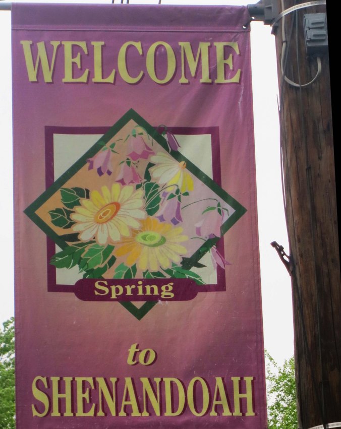 Welcome sign to Shenandoah.