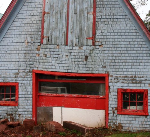 And I admired the imagination of the person who had added red trim to this building of by-gone days.