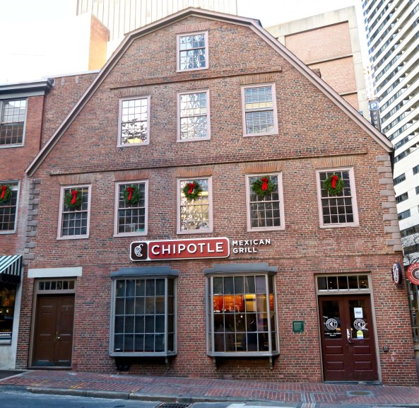 I normally wouldn't take a photo of a Chipotle Restaurant, but this one happens to locate in the Old North Bookstore Building where Harriet Beecher Stowe's novel "Uncle Tom's Cabin" was published, which was both a classic of the Abolition Movement and a key factor in leading to the Civil War and the emancipation of slaves.