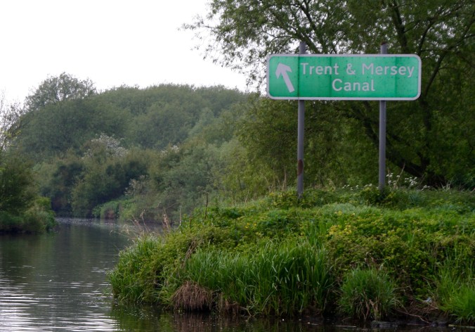 Direction sign on Trent and Mercy Canal
