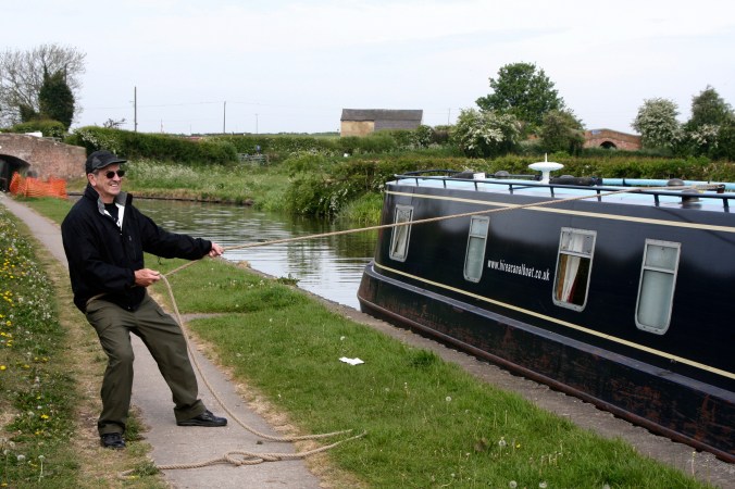 Mooring narrow boat