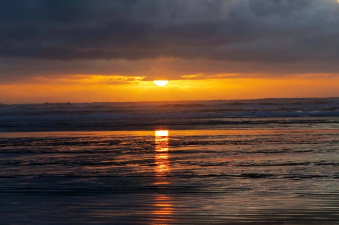 Sunset central coast of state of Washington