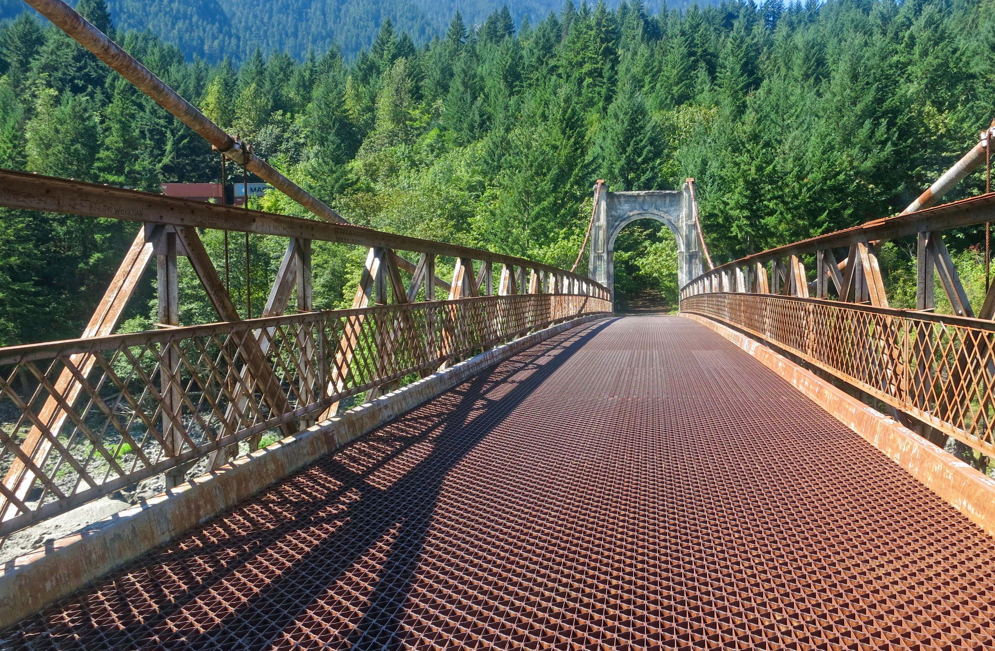 Alexandra Suspension Bridge, BC