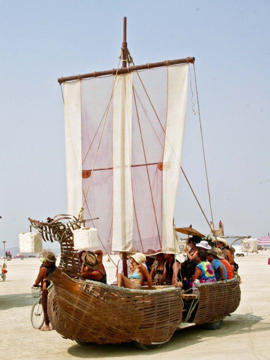 Reed boat mutant vehicle at Burning Man.