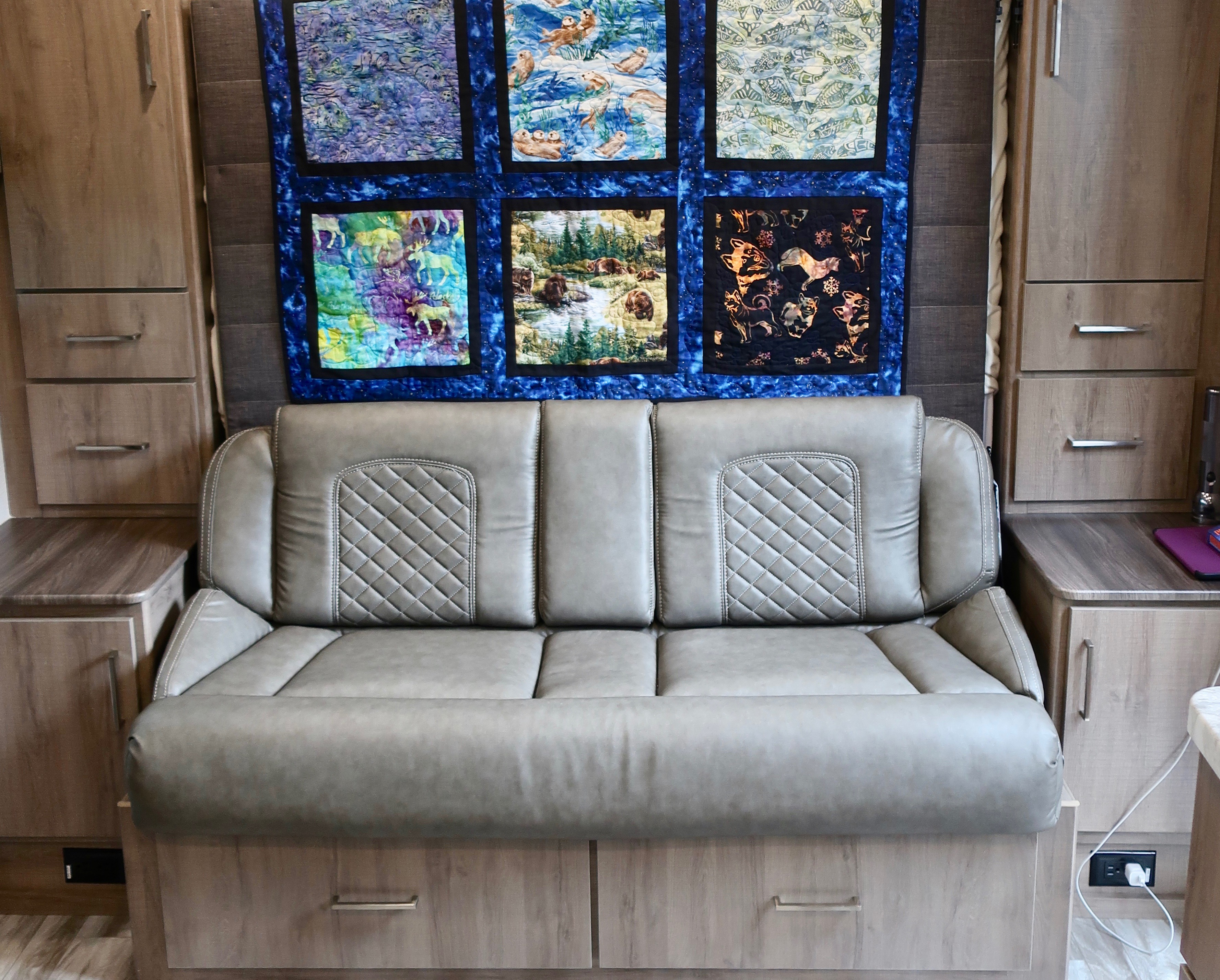 Alaks quilt made by Peggy Mekemson.